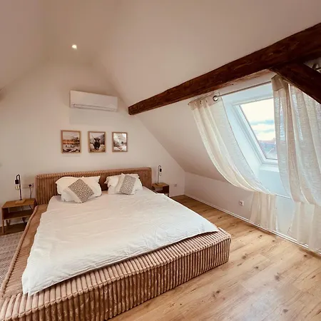 Appartement Maisonette-apartment Mit Klimaanlage - In Zentrum -